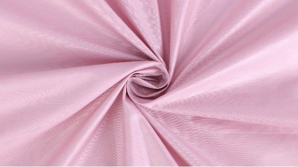 羽絨服面料迎來了大改革，400T錦滌紡成為新型高端羽絨服面料