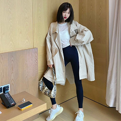 奶油黃風衣外套