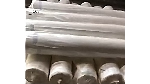 緊隨著羽絨服面料，新款尼龍格子防曬服面料也相繼出貨！